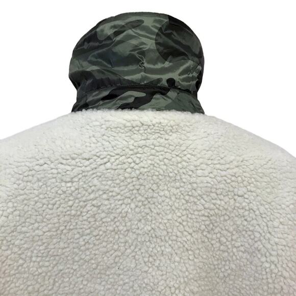 UGG NWT Camouflage Mace Reversible Sherpa Jacket Men Various - Picture 13 of 16